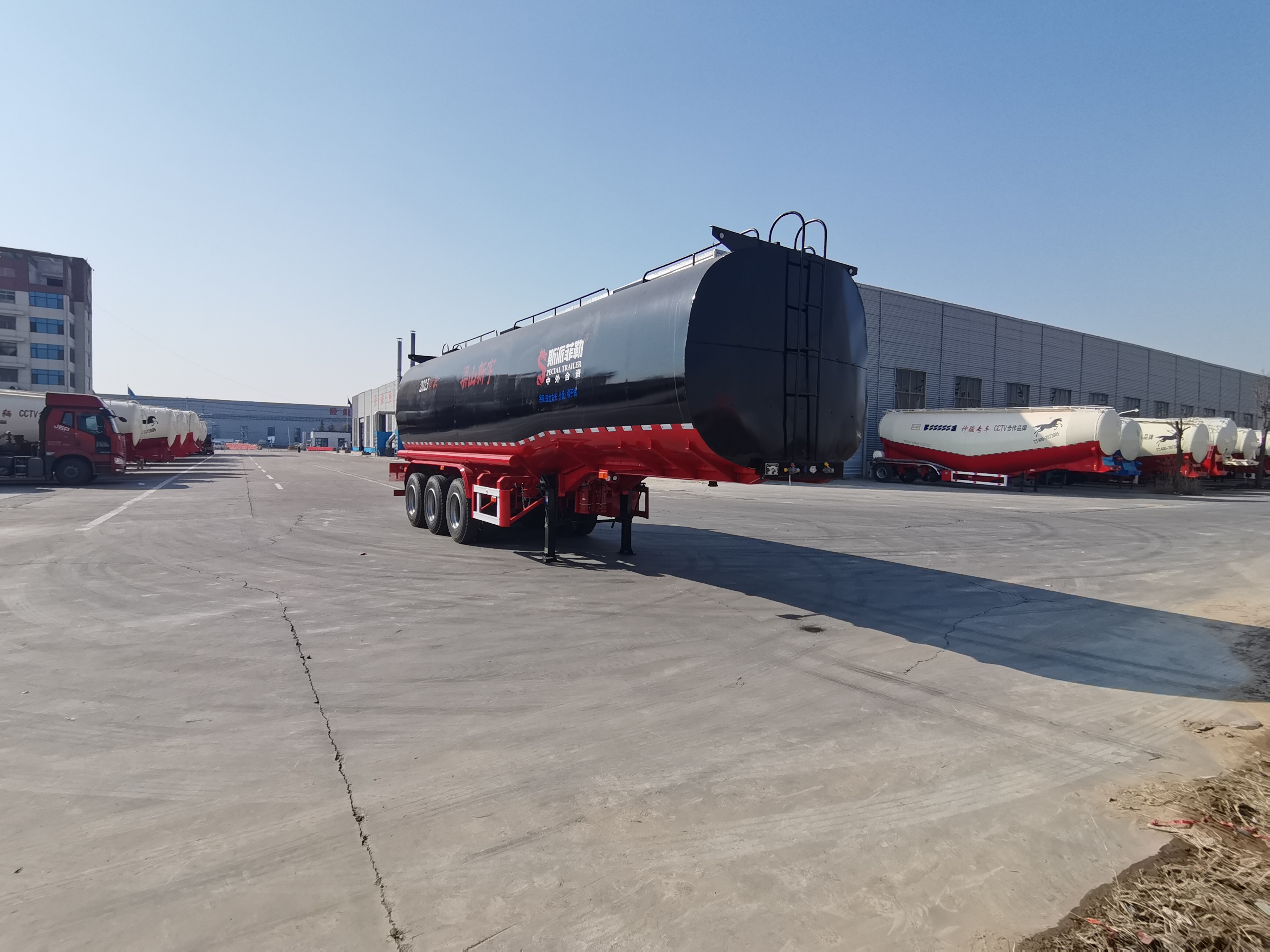 梁山液化氣運(yùn)輸半掛車